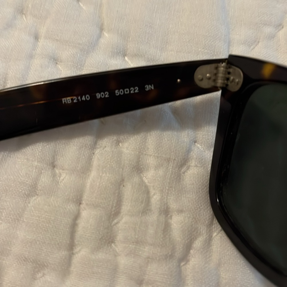 Ray-Ban RB2140 Wayfarer - Picture 6 of 10